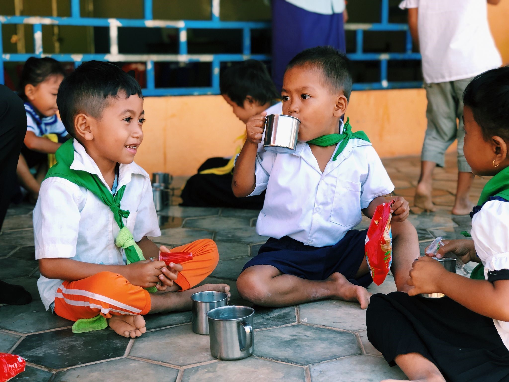 用一杯豆漿開啟柬埔寨村莊的學習之路